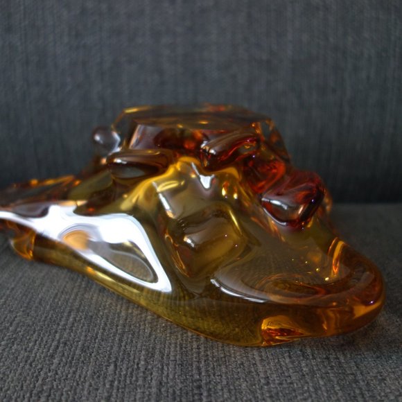 Glass Amber Color Ash Tray - Picture 6 of 11